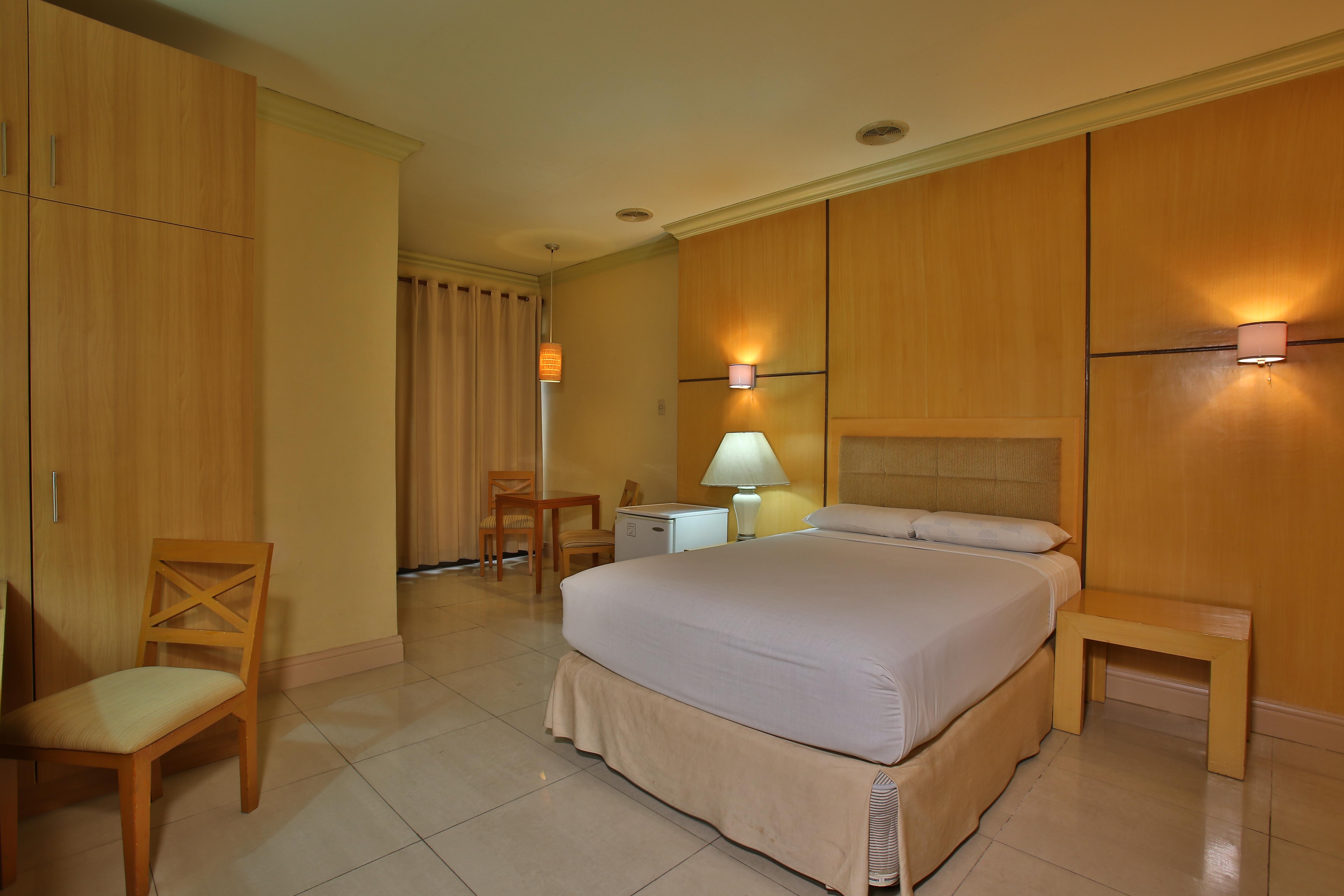 Crown Regency Residences Cebu - Quarantine Hotel Экстерьер фото
