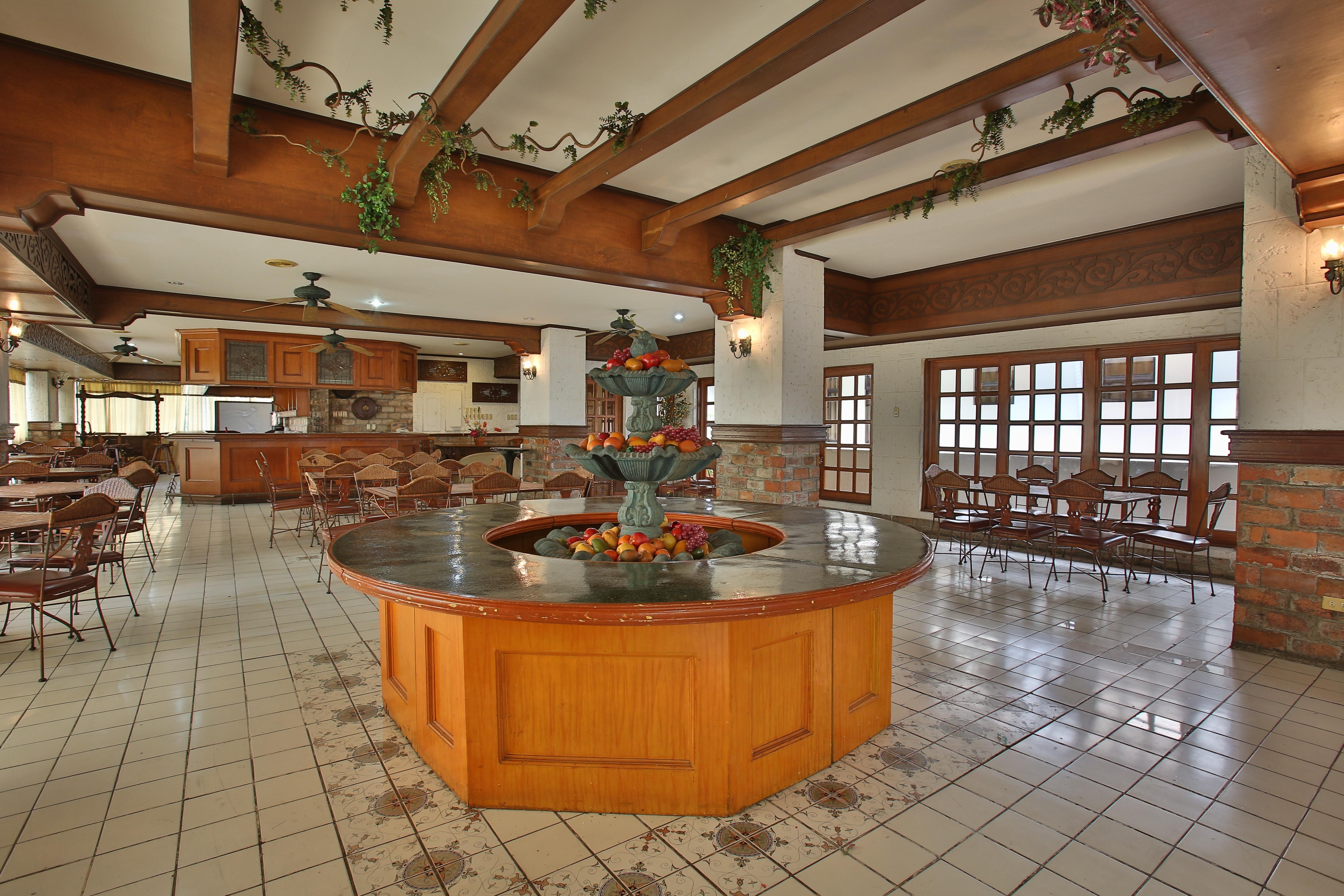 Crown Regency Residences Cebu - Quarantine Hotel Экстерьер фото